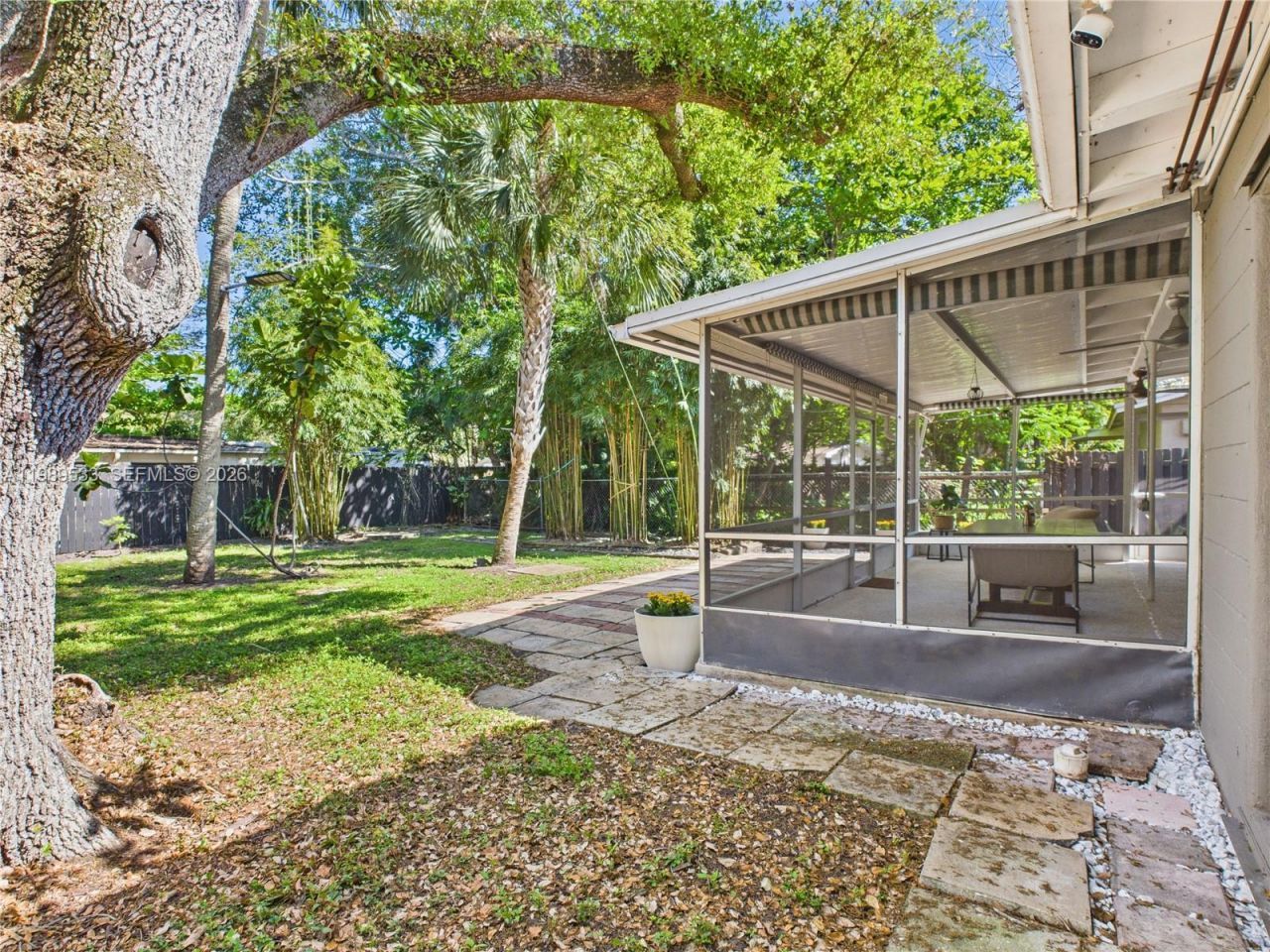 1632 SW 28th Ave , Fort Lauderdale, FL 33312 Photo