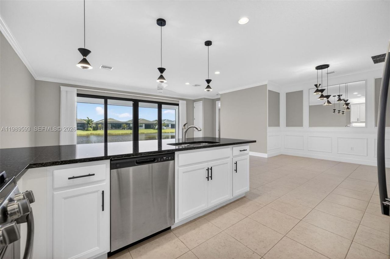 12551 SW Blue Mangrove Pkwy, Port Saint Lucie, FL 34987 Photo