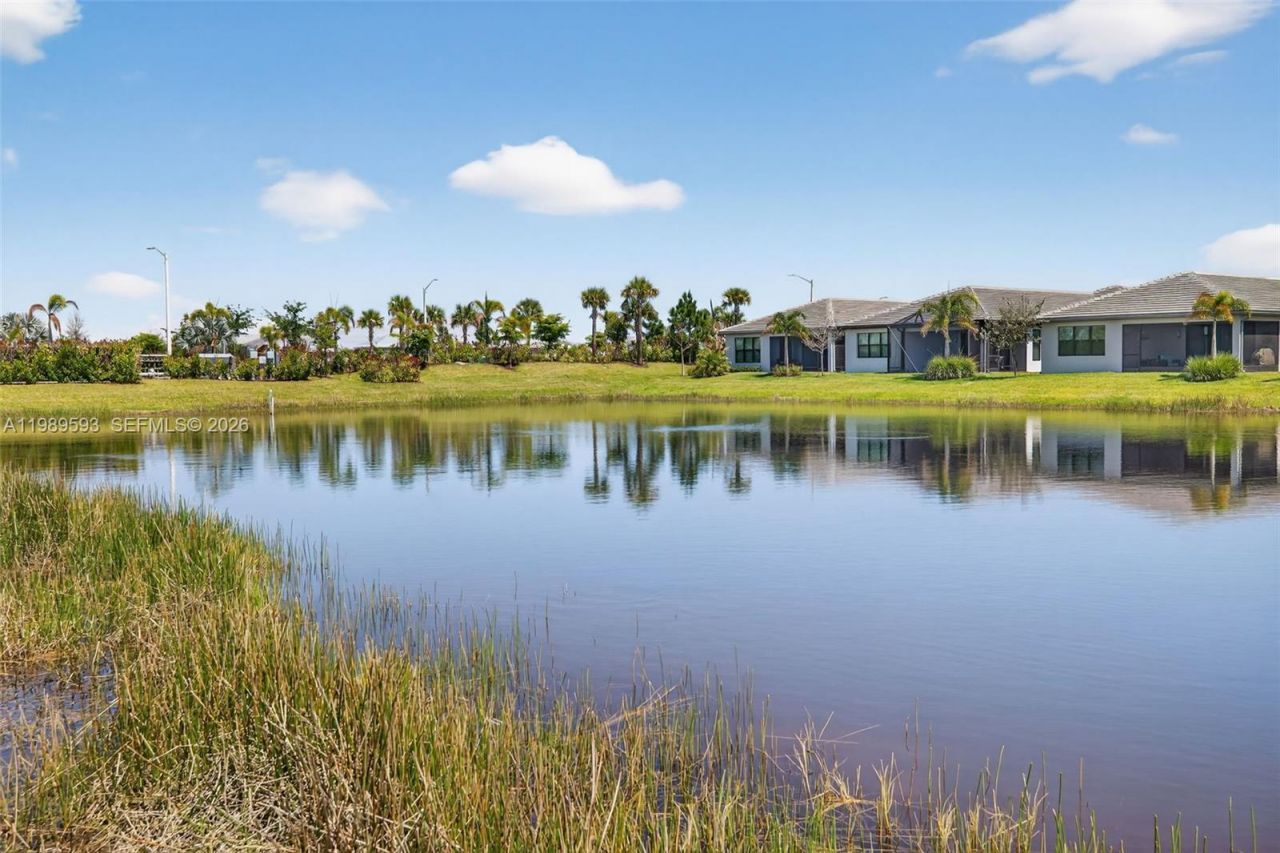 12551 SW Blue Mangrove Pkwy, Port Saint Lucie, FL 34987 Photo