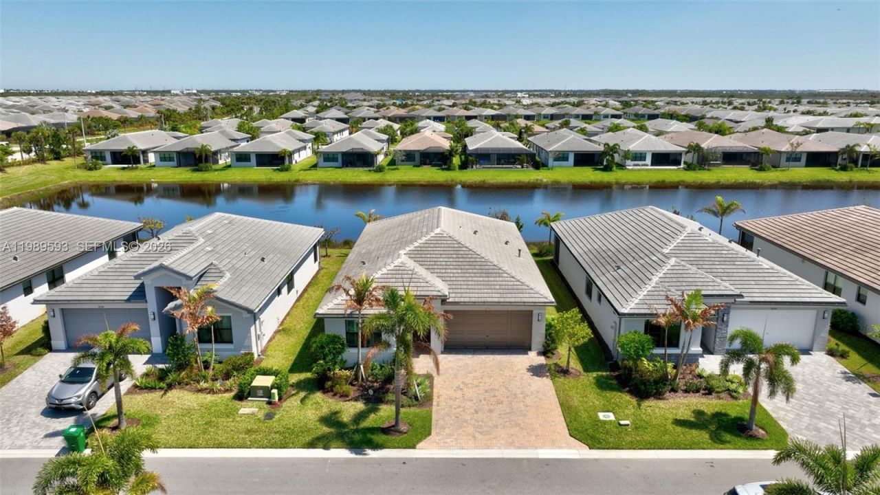 12551 SW Blue Mangrove Pkwy , Port Saint Lucie, FL 34987 Photo