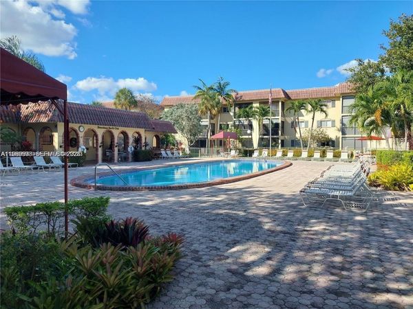 253 S Cypress Rd, Unit 214, Pompano Beach, FL 33060