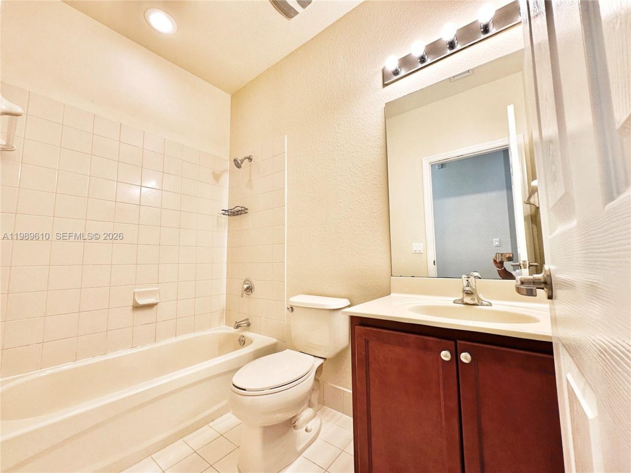 11403 NW 89th St, Unit 219, Doral, FL 33178 Photo