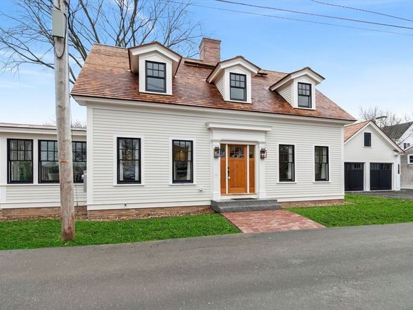 10 Union Place, Newburyport, MA 01950