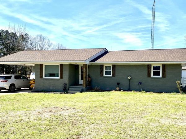 300 Woodlawn Street, Kenton, TN 38233