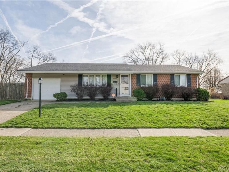 6826 Stillmore Drive, Englewood, OH 45322 Photo 1