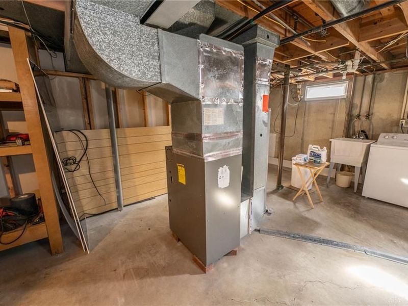 6826 Stillmore Drive, Englewood, OH 45322 Photo 31