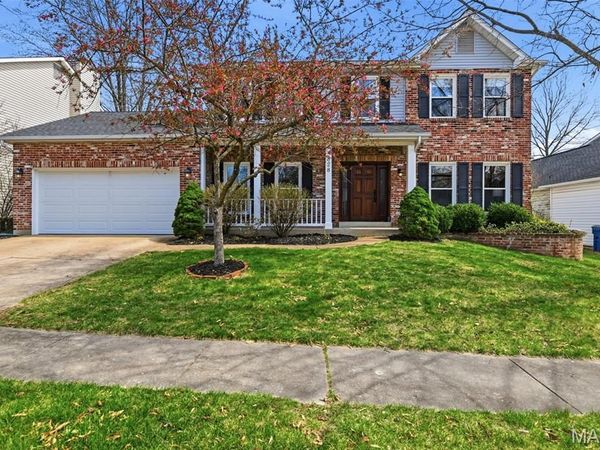 828 Mallard Woods Drive, Manchester, MO 63021