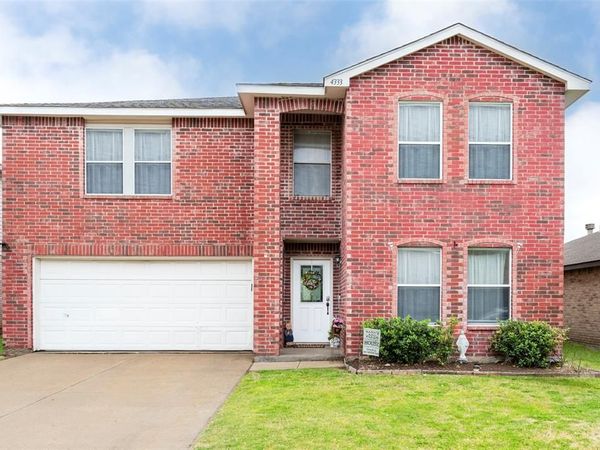 4333 Meadowknoll Drive, Fort Worth, TX 76123
