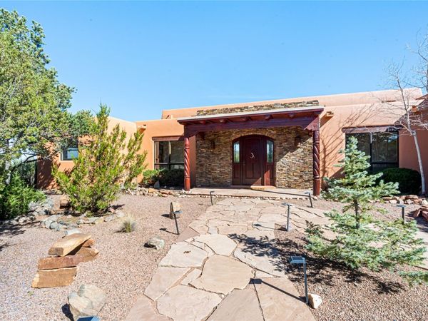 25 Buen Pastor, Santa Fe, NM 87508