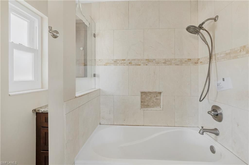 2366 Woodland Ter, Fort Myers, FL 33907 Photo