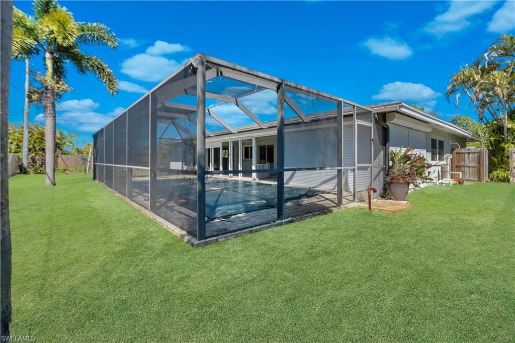2366 Woodland Ter, Fort Myers, FL 33907 Photo