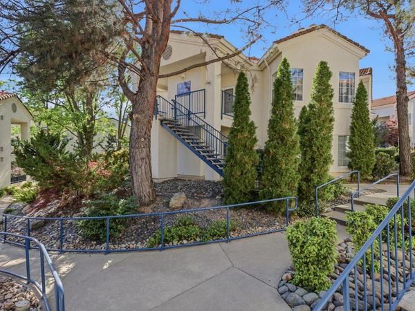 202 Beachcomber Dr, Rocklin, CA 95677