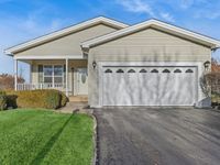 3840 Fox Hunt Way, Grayslake, IL 60030 primary photo