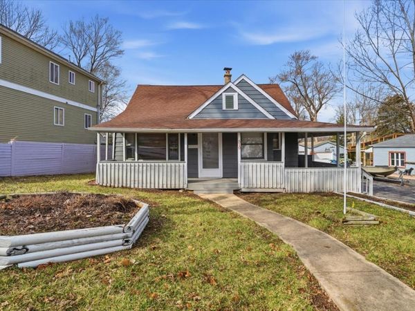 510 Forest Glen Drive , Round Lake Park, IL 60073