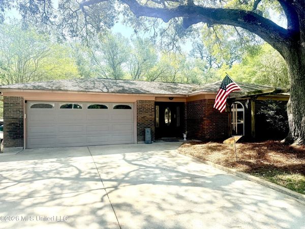 2359 Sandalwood Place, Gautier, MS 39553