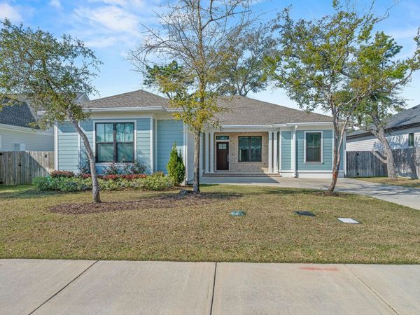 305 Sweet Basil Lane, Niceville, FL 32578