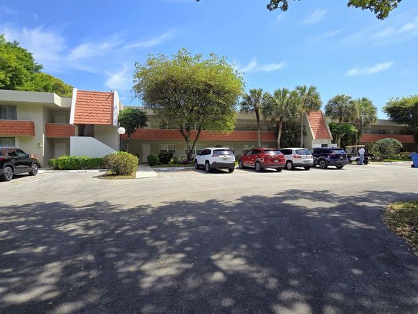 800 Cypress Boulevard, Unit 204a, Pompano Beach, FL 33069