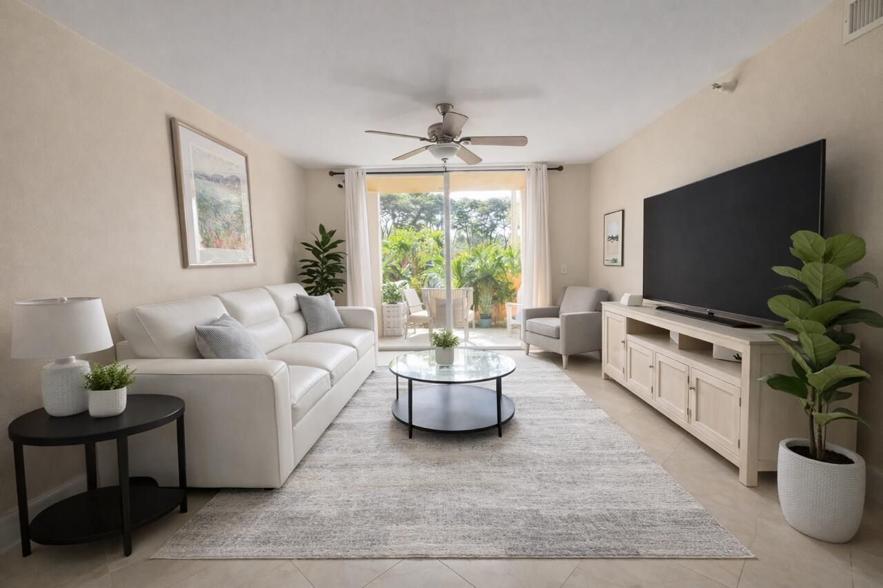 110 Yacht Club Way, Unit 105, Hypoluxo, FL 33462 Photo