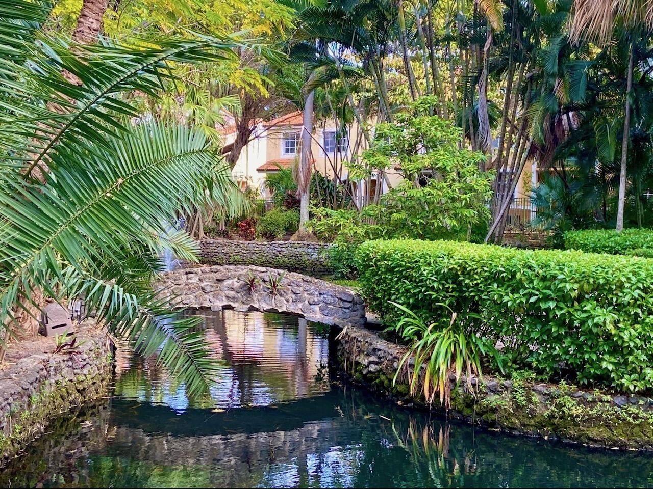 110 Yacht Club Way, Unit 105, Hypoluxo, FL 33462 Photo