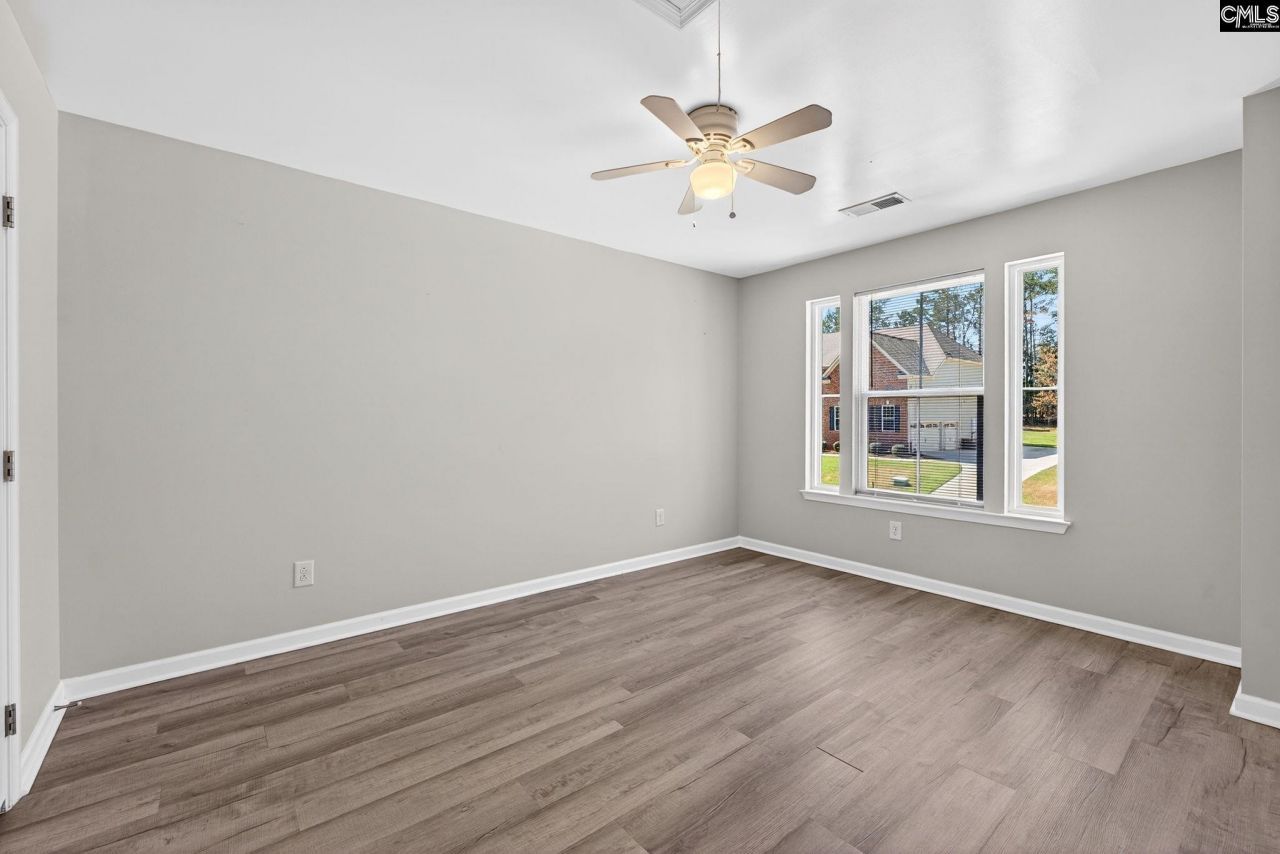 57 Roundtree Road  Photo 31