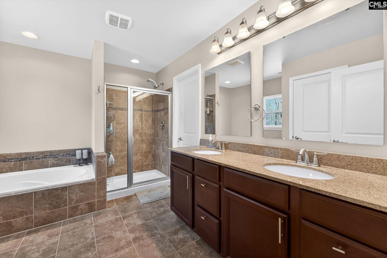 57 Roundtree Road  Photo 43