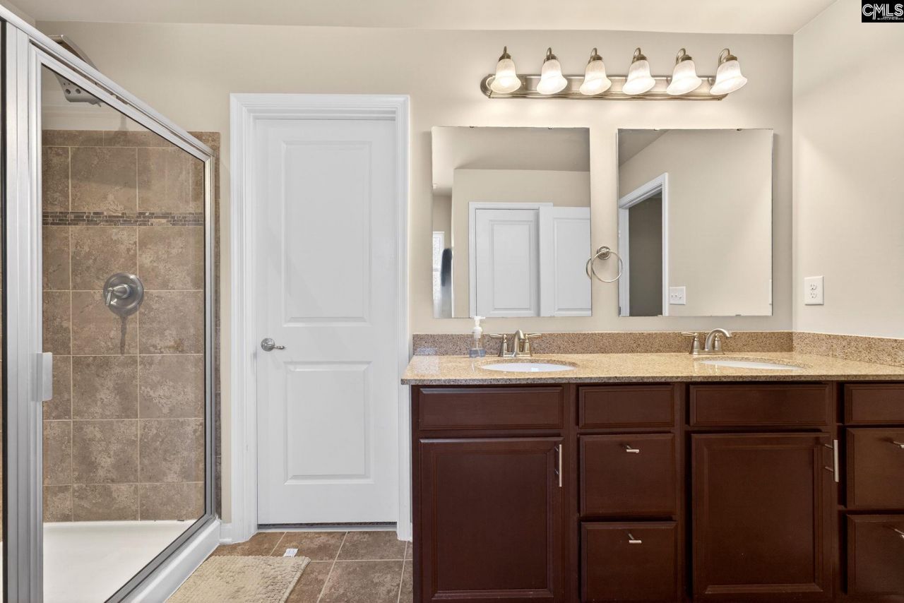 57 Roundtree Road  Photo 45