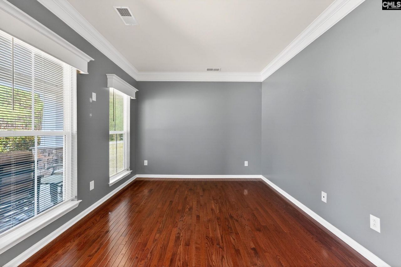 57 Roundtree Road  Photo 8