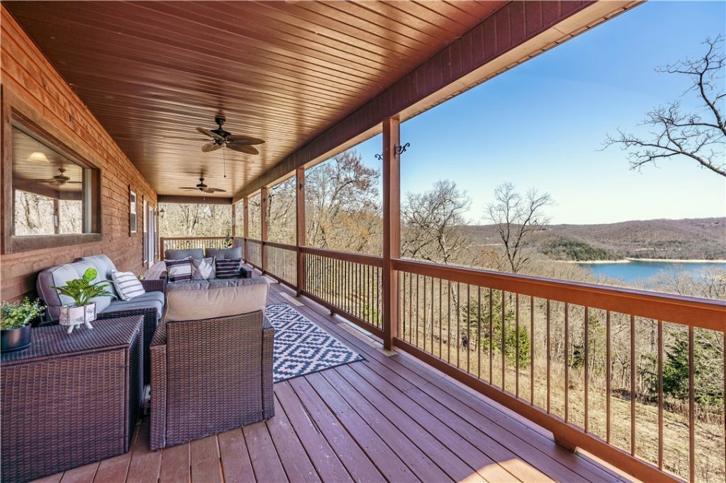 187 Lakeview Drive, Eureka Springs, AR 72631 Main Photo