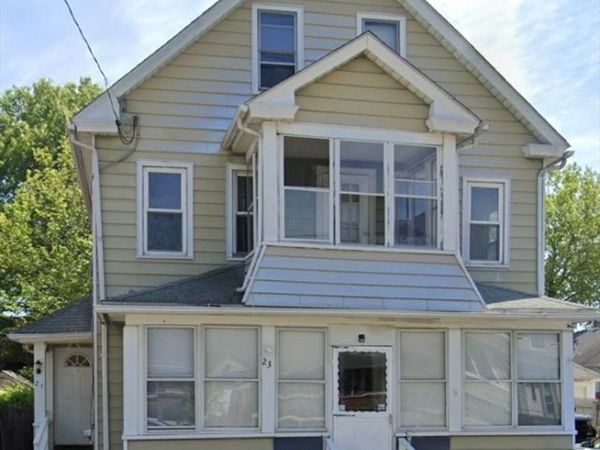 21 Santa Barbara St, Unit 2, Springfield, MA 01104