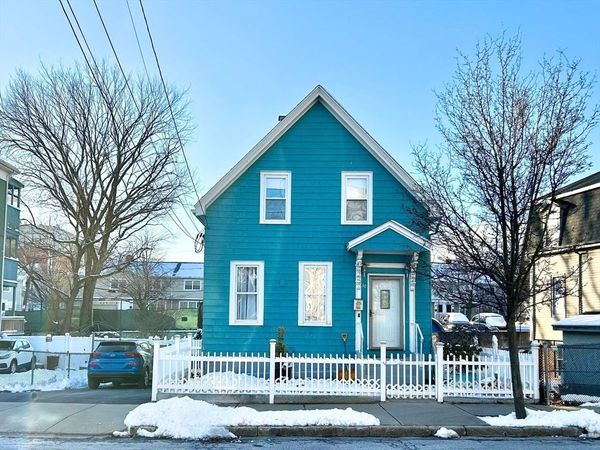 30 Woodlawn St, Everett, MA 02149