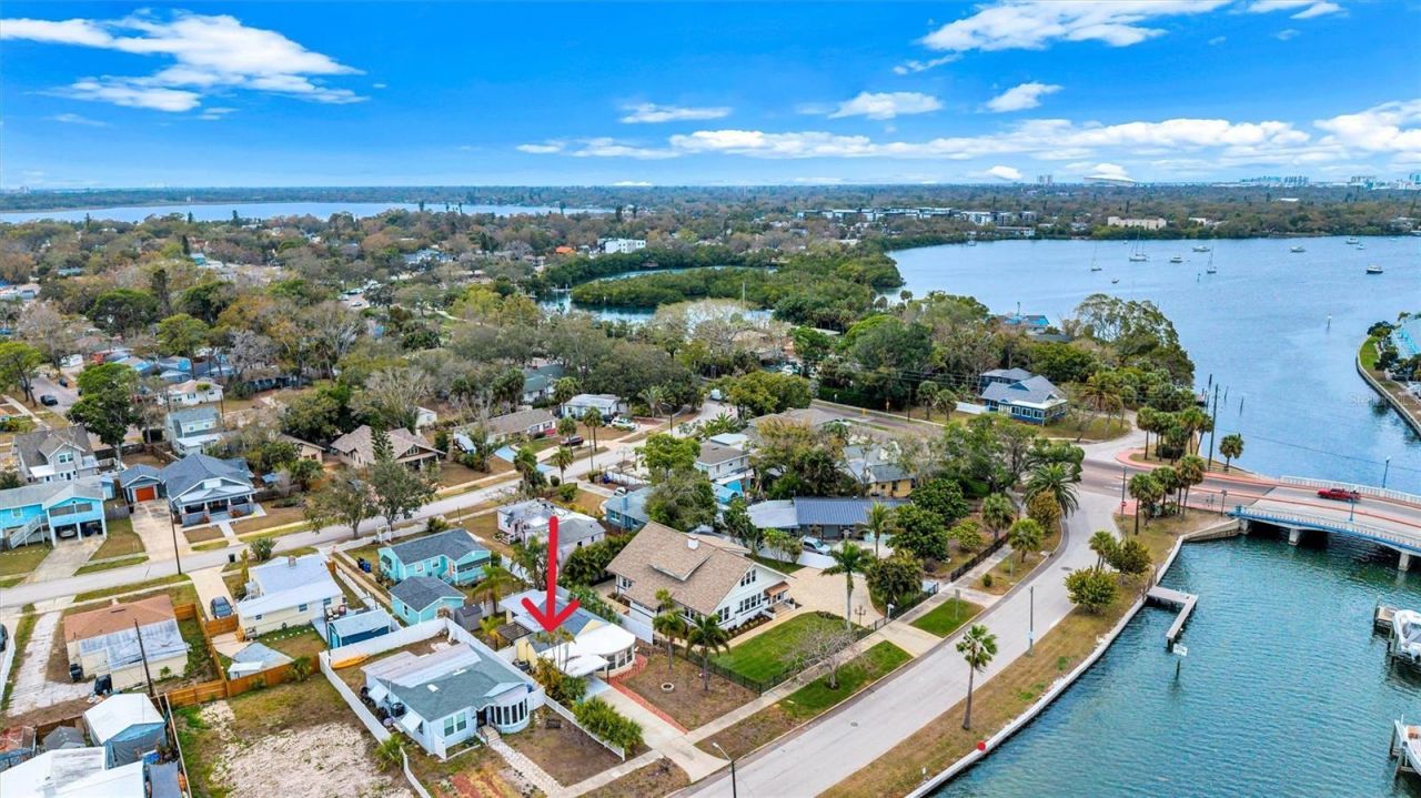 3945 Sunrise Drive S, Saint Petersburg, FL 33705 Photo