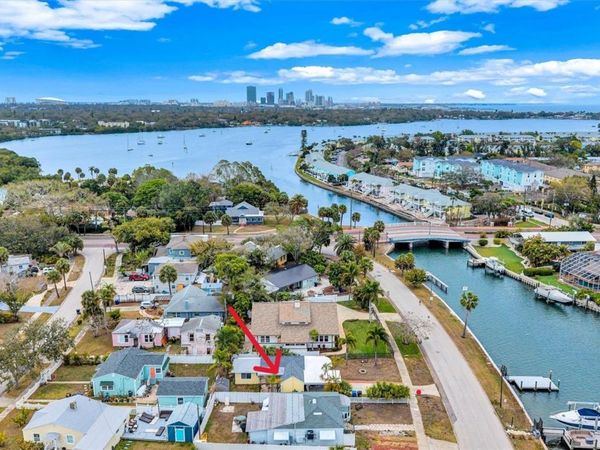 3945 SUNRISE DRIVE S, ST PETERSBURG, FL 33705