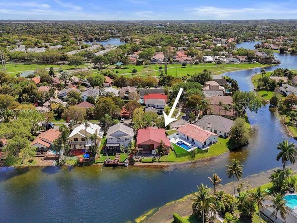 11585 N Quayside Dr , Cooper City, FL 33026