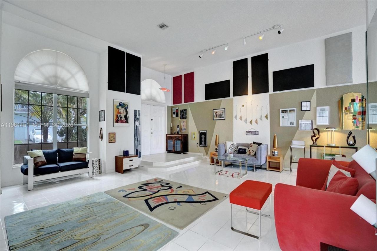 11585 N Quayside Dr , Cooper City, FL 33026 Photo