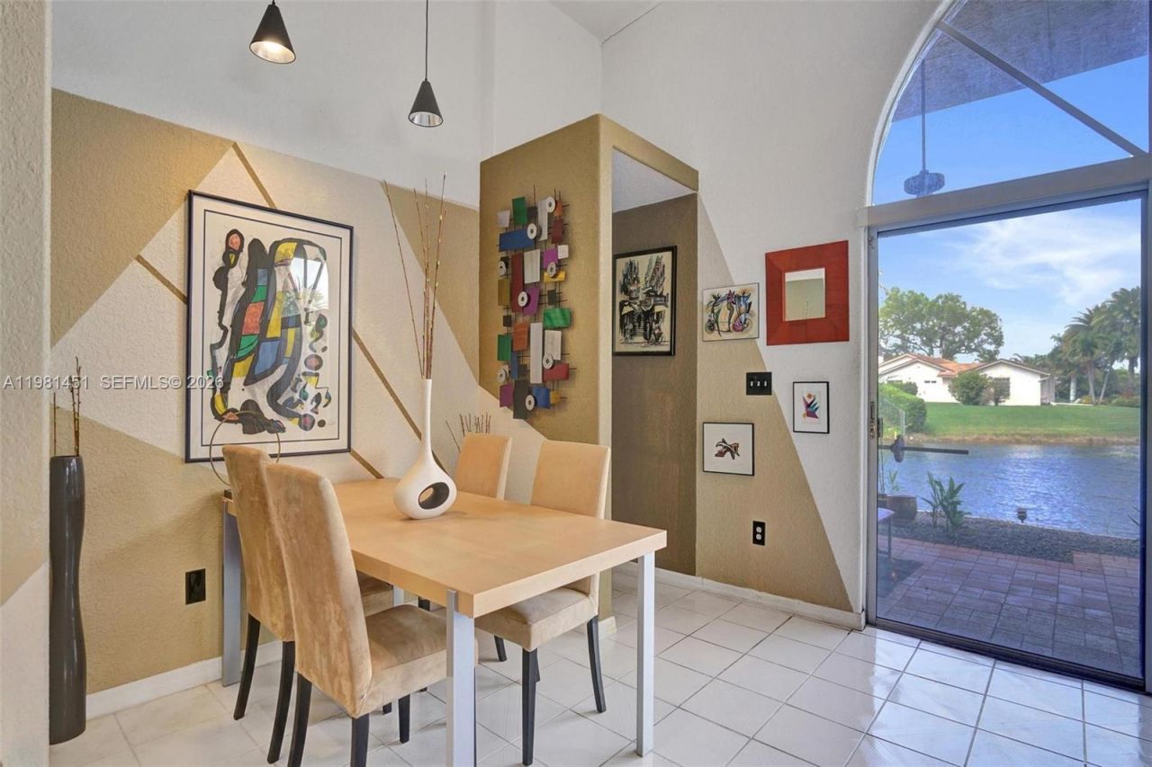 11585 N Quayside Dr , Cooper City, FL 33026 Photo