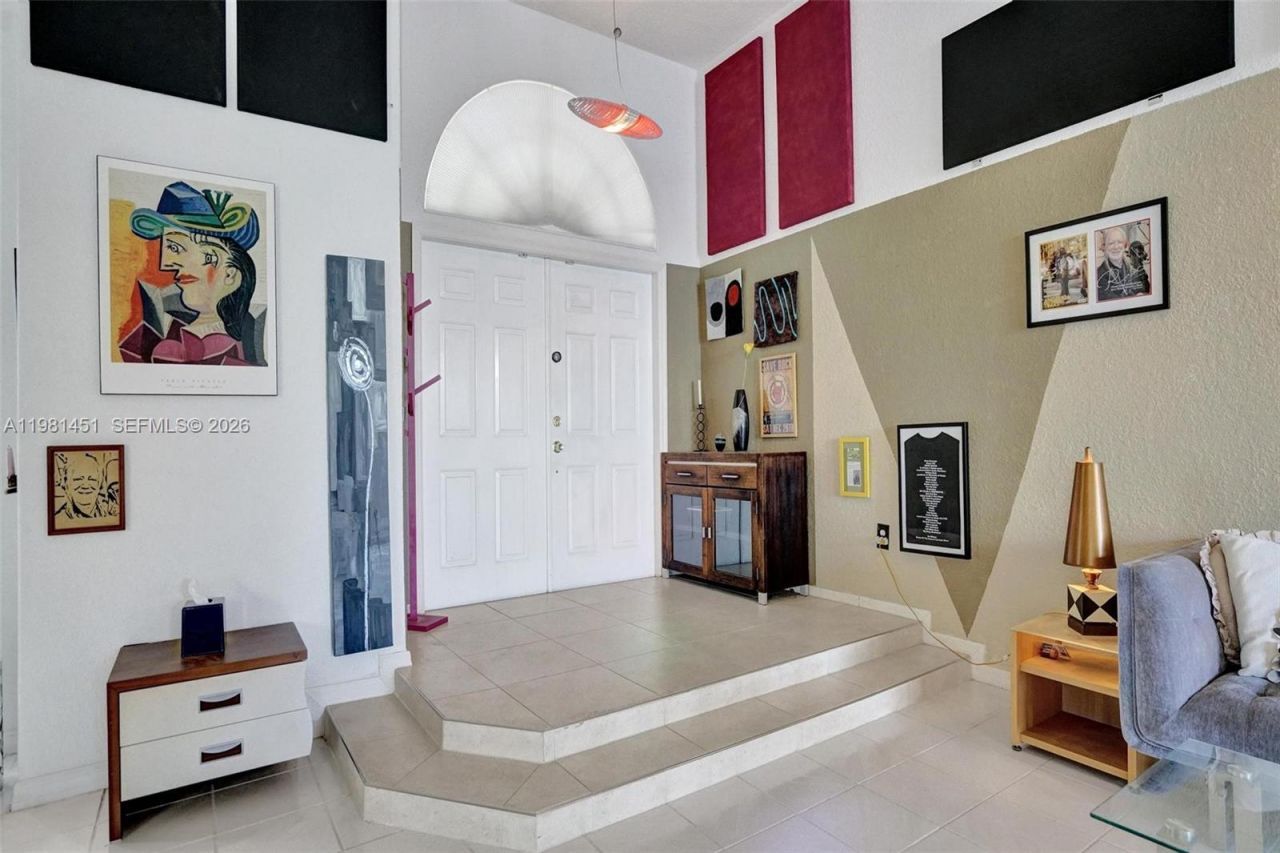 11585 N Quayside Dr , Cooper City, FL 33026 Photo