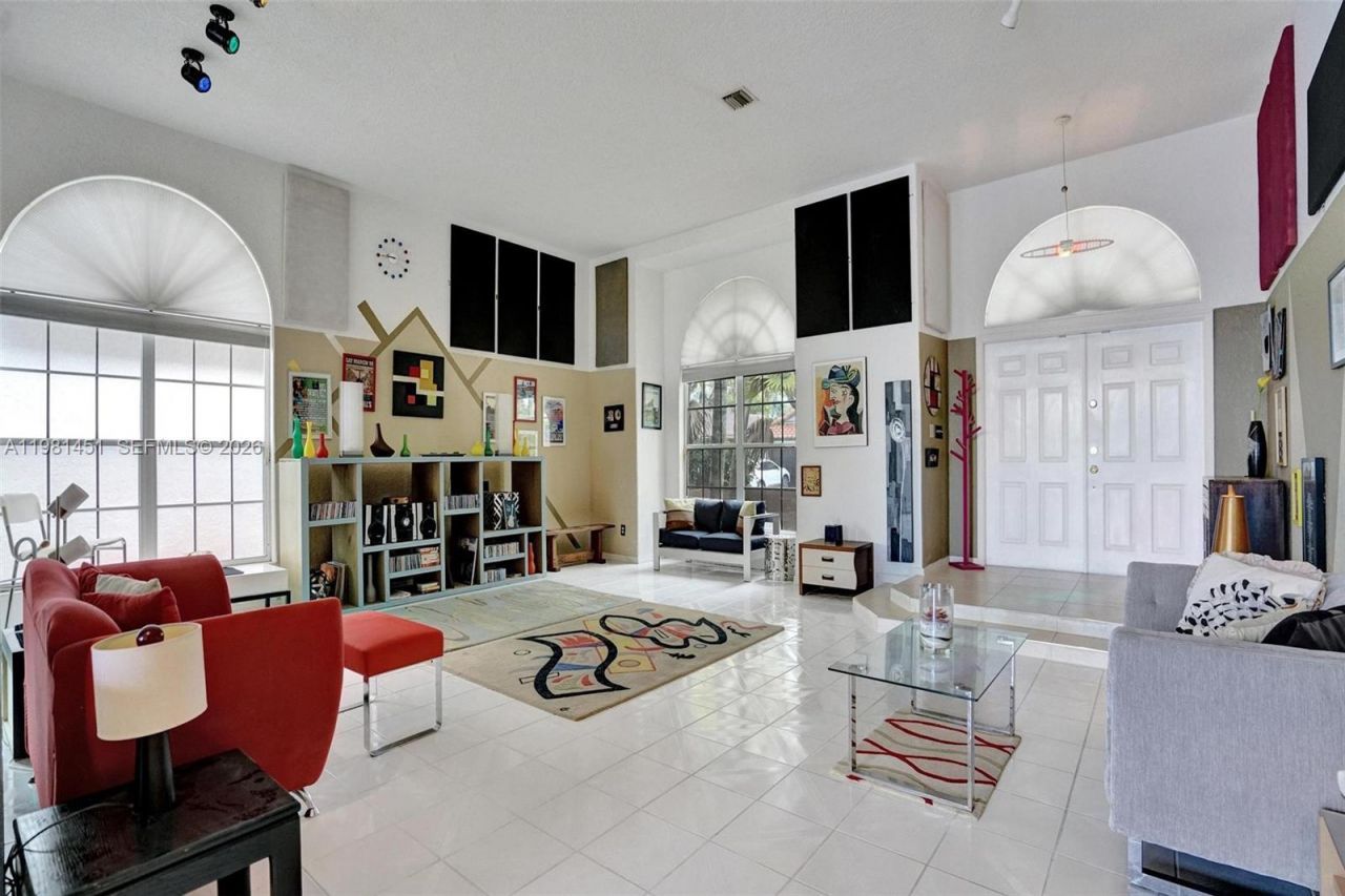 11585 N Quayside Dr , Cooper City, FL 33026 Photo