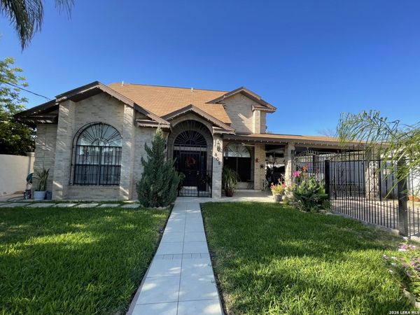 808 E San Pedro Street, Laredo, TX 78041