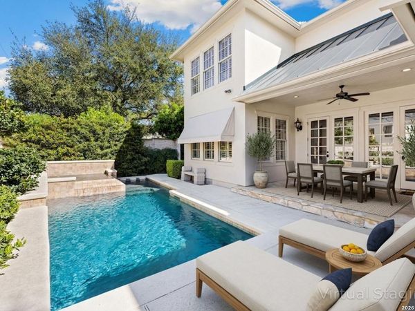 311 Canterbury Hill St, Terrell Hills, TX 78209