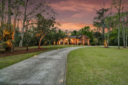 4002 Colonel Vanderhorst Circle photo 4