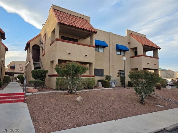 4211 Sanderling Circle, Unit 286, Las Vegas, NV 89103