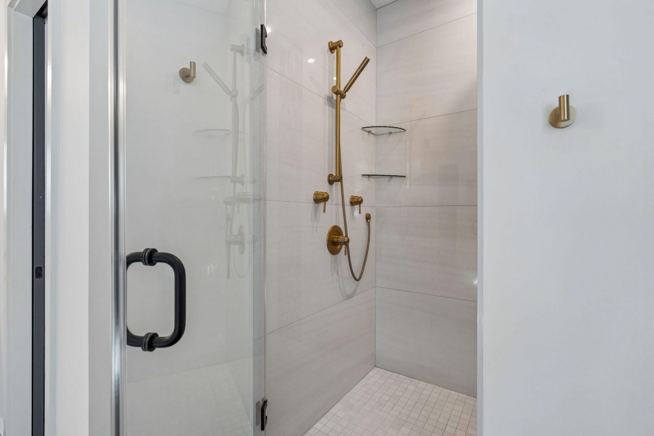 32 Sutherland Court Photo 19