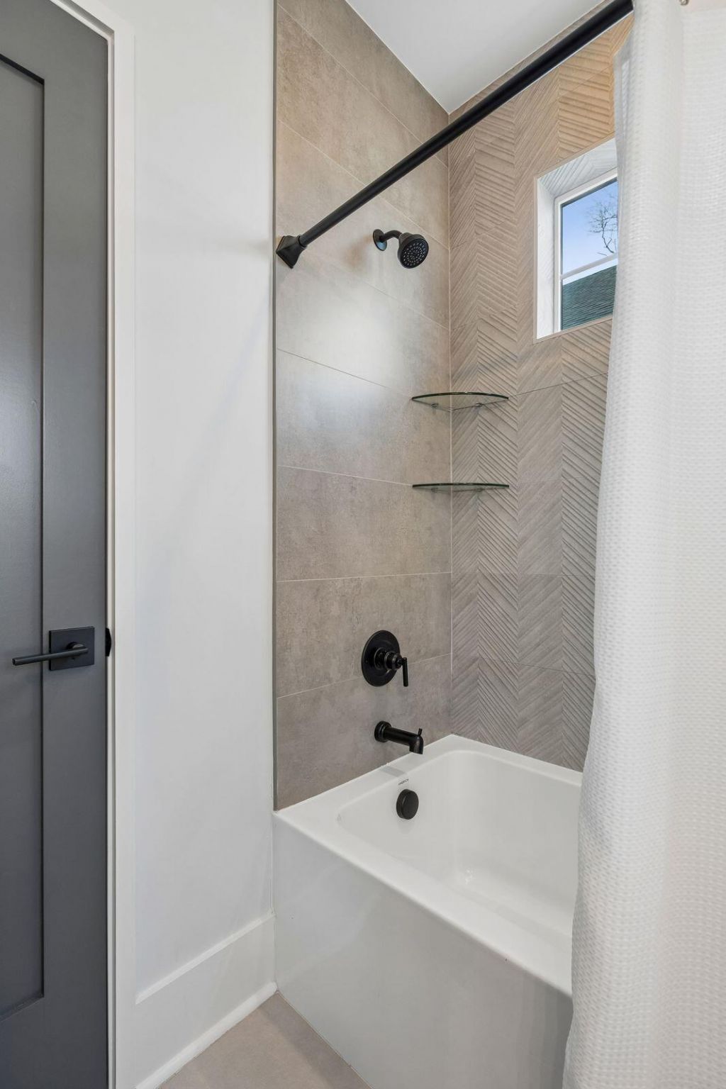 32 Sutherland Court Photo 24