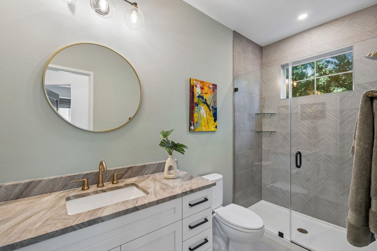 32 Sutherland Court Photo 27