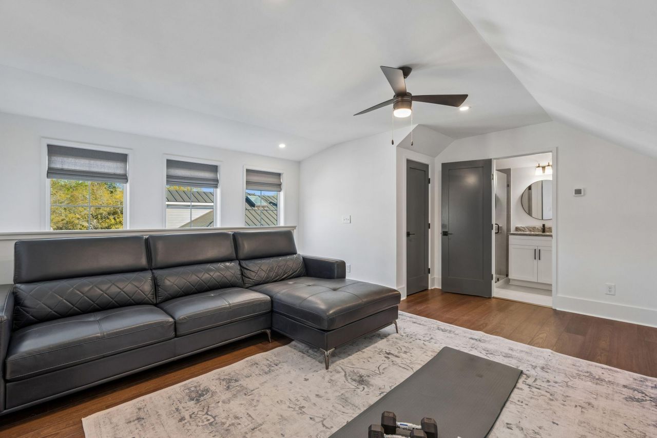 32 Sutherland Court Photo 29