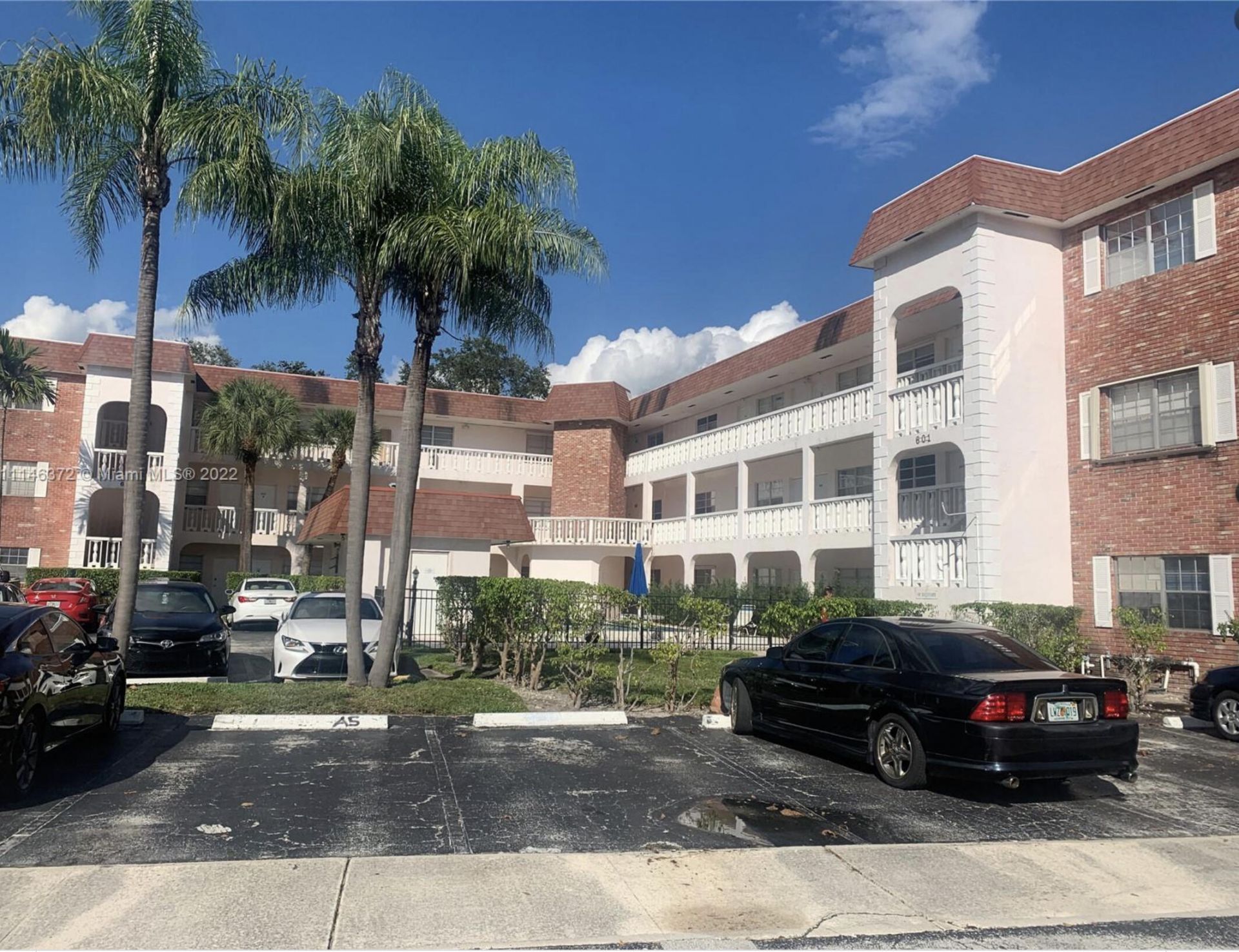601 SE 5th Court, Unit 102, Fort Lauderdale, FL 33301 Photo
