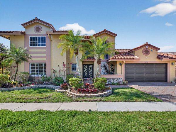 10750 NW 18th Place, Plantation, FL 33322
