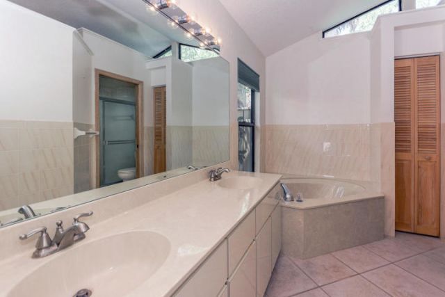 18654 Lake Bend Drive, Jupiter, FL 33458 Photo