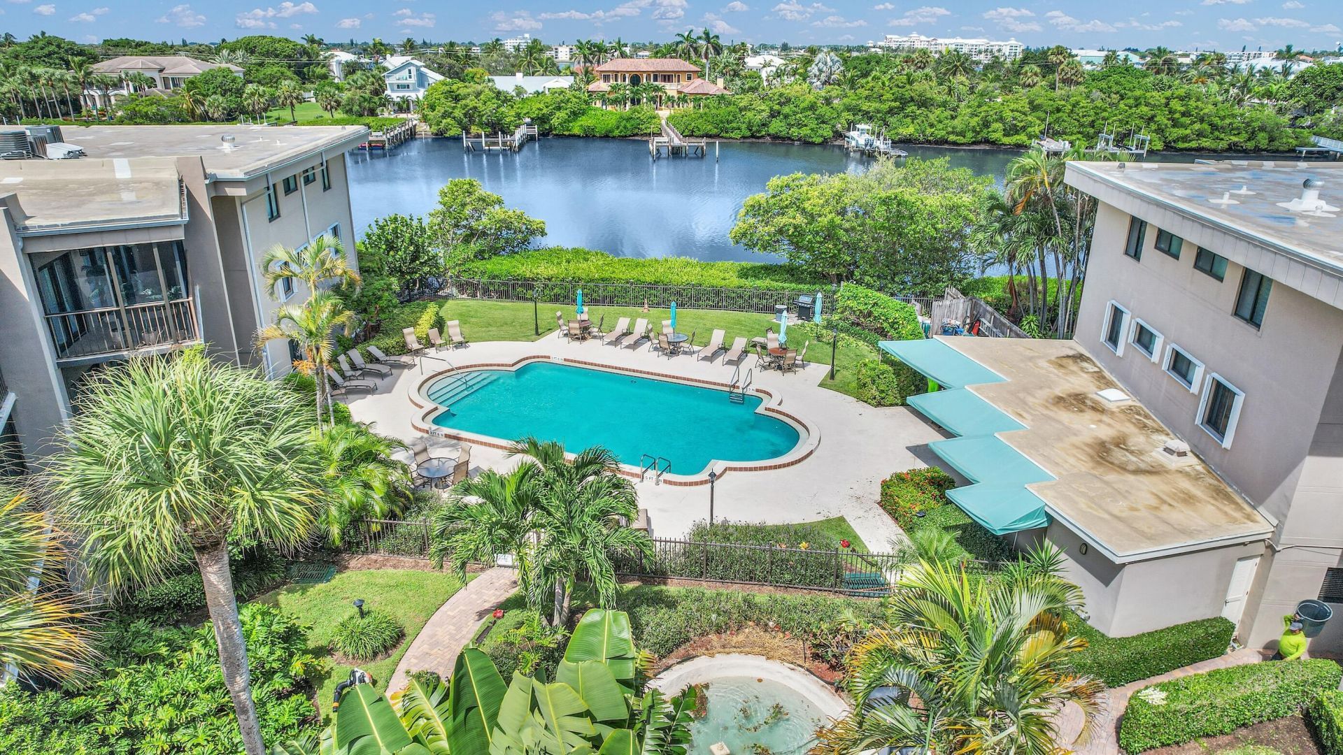 3605 S Ocean Boulevard, South Palm Beach, FL 33480 Photo