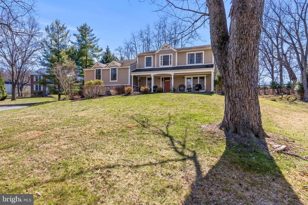 746 WESTWIND DRIVE , BERWYN, PA 19312